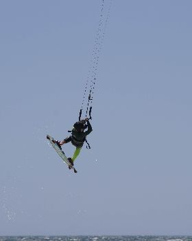 Kitesurfing