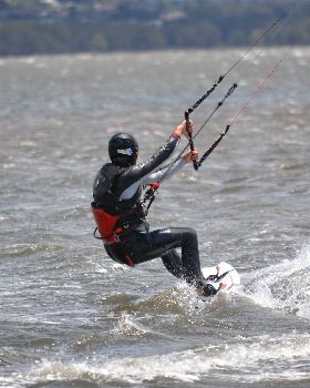 Kitesurfing