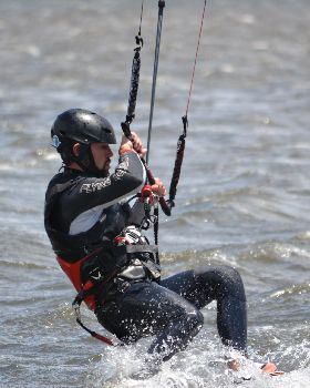 Kitesurfing