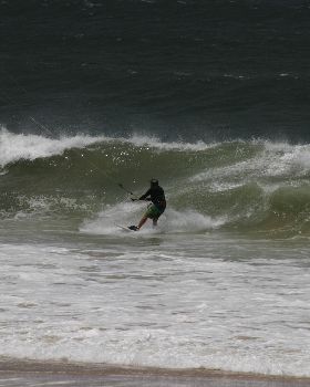 Kitesurfing