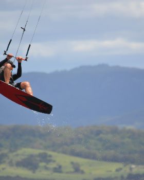 Kitesurfing