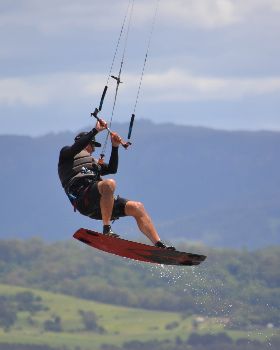 Kitesurfing