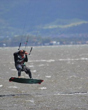 Kitesurfing