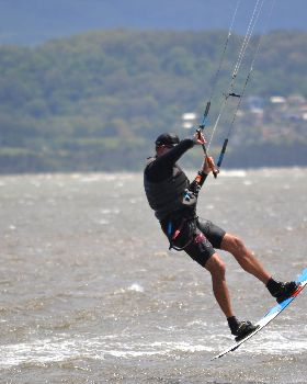 Kitesurfing