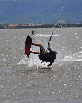 Kitesurfing