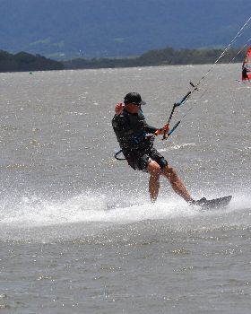Kitesurfing
