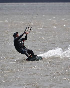 Kitesurfing