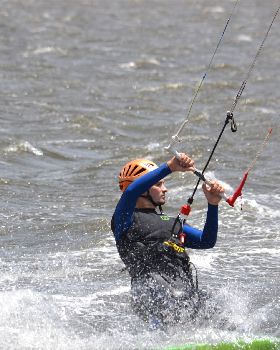 Kitesurfing