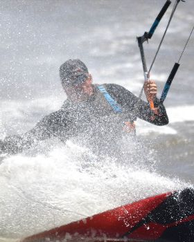 Kitesurfing
