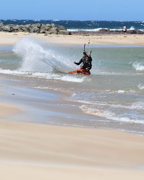 Kitesurfing