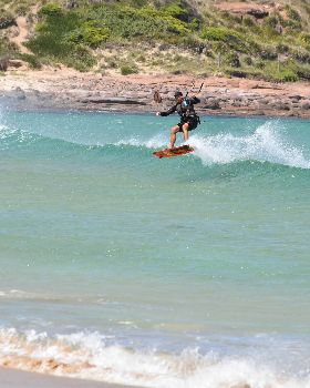 Kitesurfing
