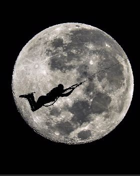 Moon Kite  Surfer