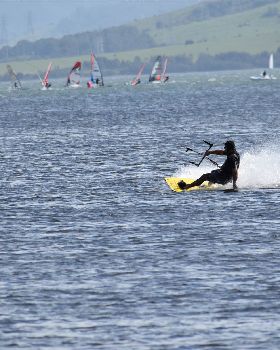 Kitesurfing