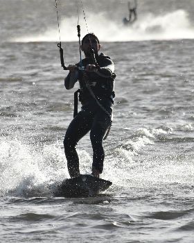 Kitesurfing