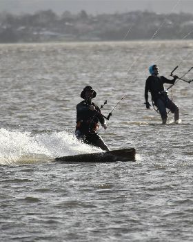 Kitesurfing