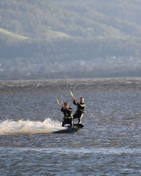 Kitesurfing