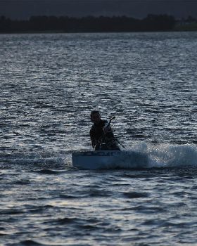 Kitesurfing