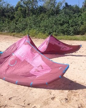 Kitesurfing