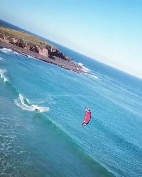 Kitesurfing