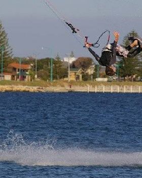 bradley melville pushing it on the new flexifoil fusion 2