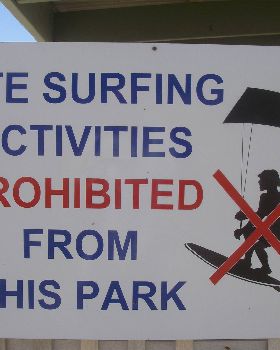 Kitesurfing