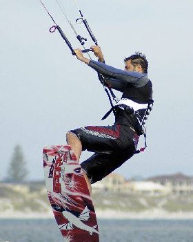 Kitesurfing the sandbar at Safety Bay