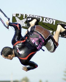 Kitesurfing the sandbar at Safety Bay