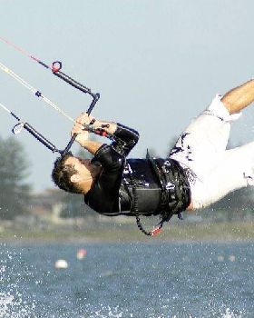 Kitesurfing the sandbar at Safety Bay