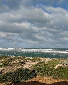 Kitesurfing