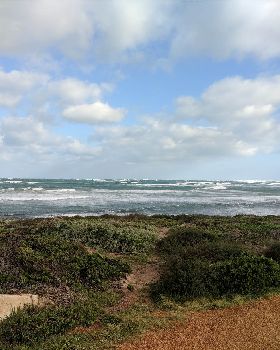 Kitesurfing