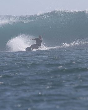 Kitesurfing