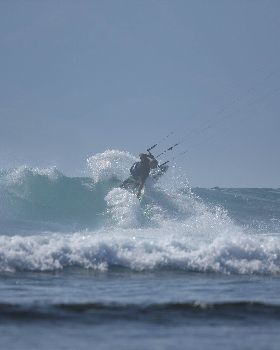Kitesurfing
