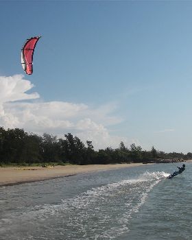 Casurina Beach, Darwin, with a 12m boxer