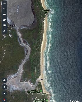 Kitesurfing