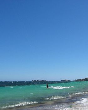 Only 2 kiters out there in 6 windy days