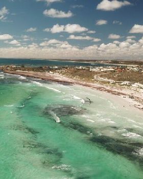 Kitesurfing