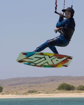 Kitesurfing