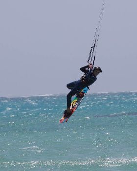 Kitesurfing