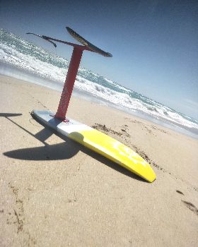 Kitesurfing