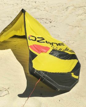 Kitesurfing