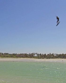 Kitesurfing Indonesia