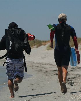 Kite X - Richard and Neil running back to Bay 1