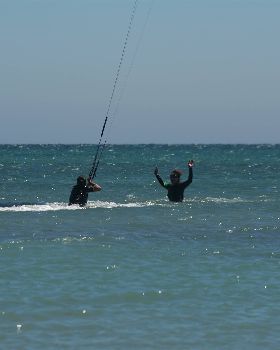 Kite X - Chrissy dragging out to Sue