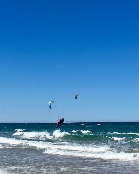 Kitesurfing