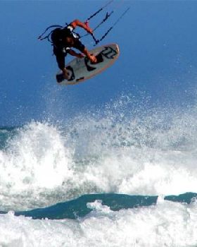 Kitesurfing