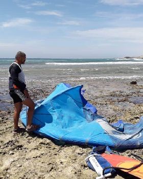 Kitesurfing
