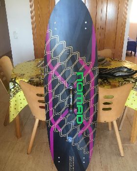 Kitesurfing