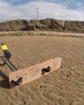 Kitesurfing