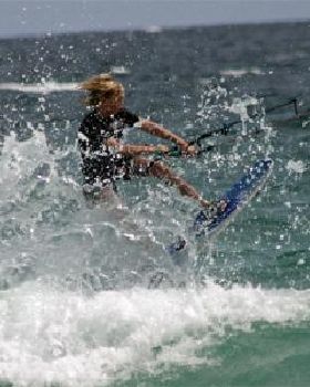 Kitesurfing