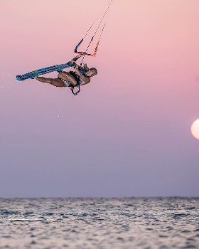 Kitesurfing